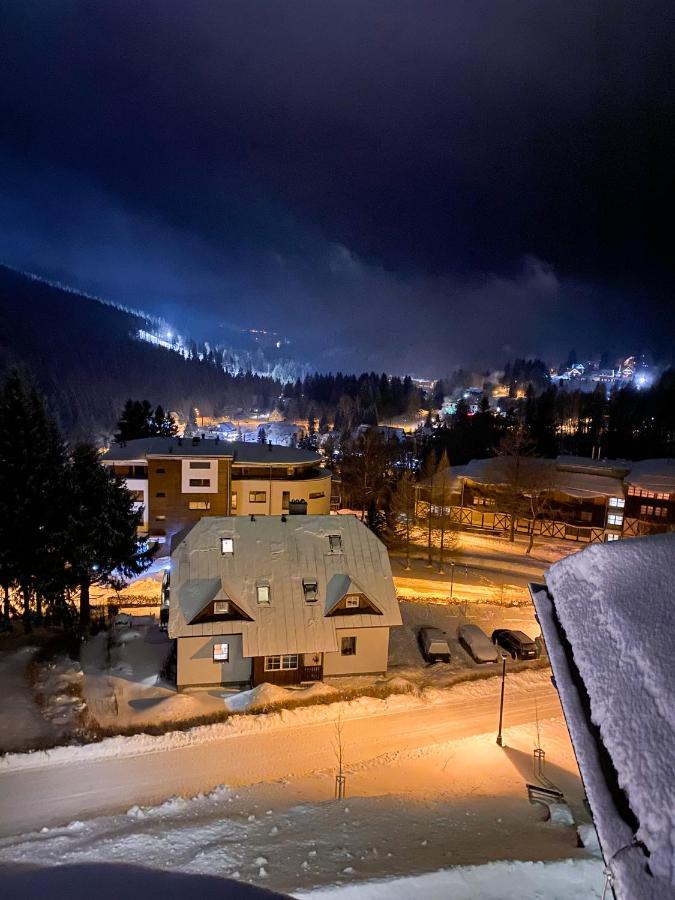 Palace 404 Spindleruv Mlyn Exterior foto